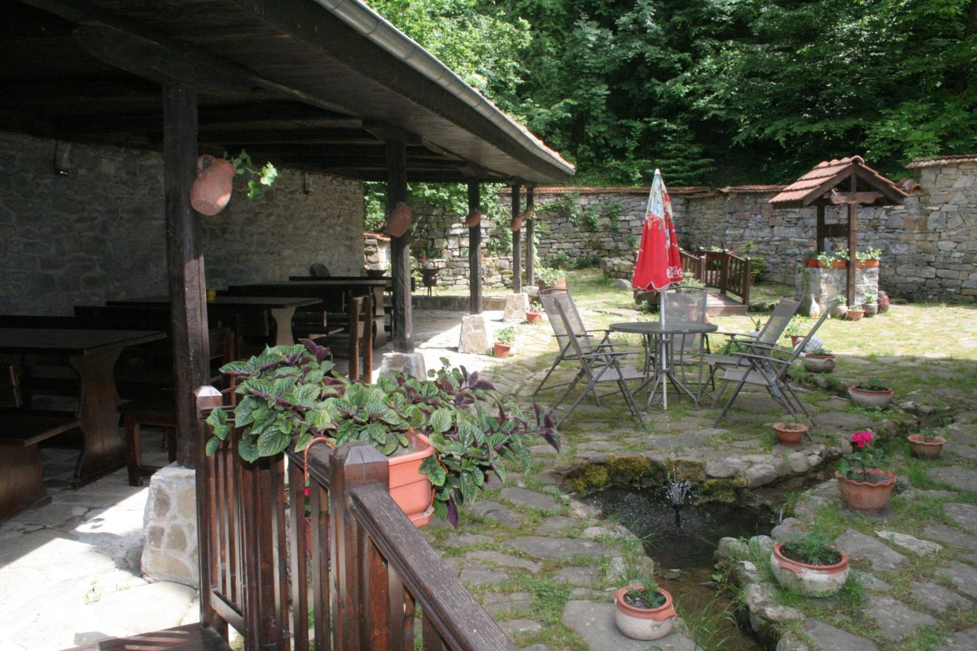 Family Hotel Bile เบลีโอซุม ภายนอก รูปภาพ